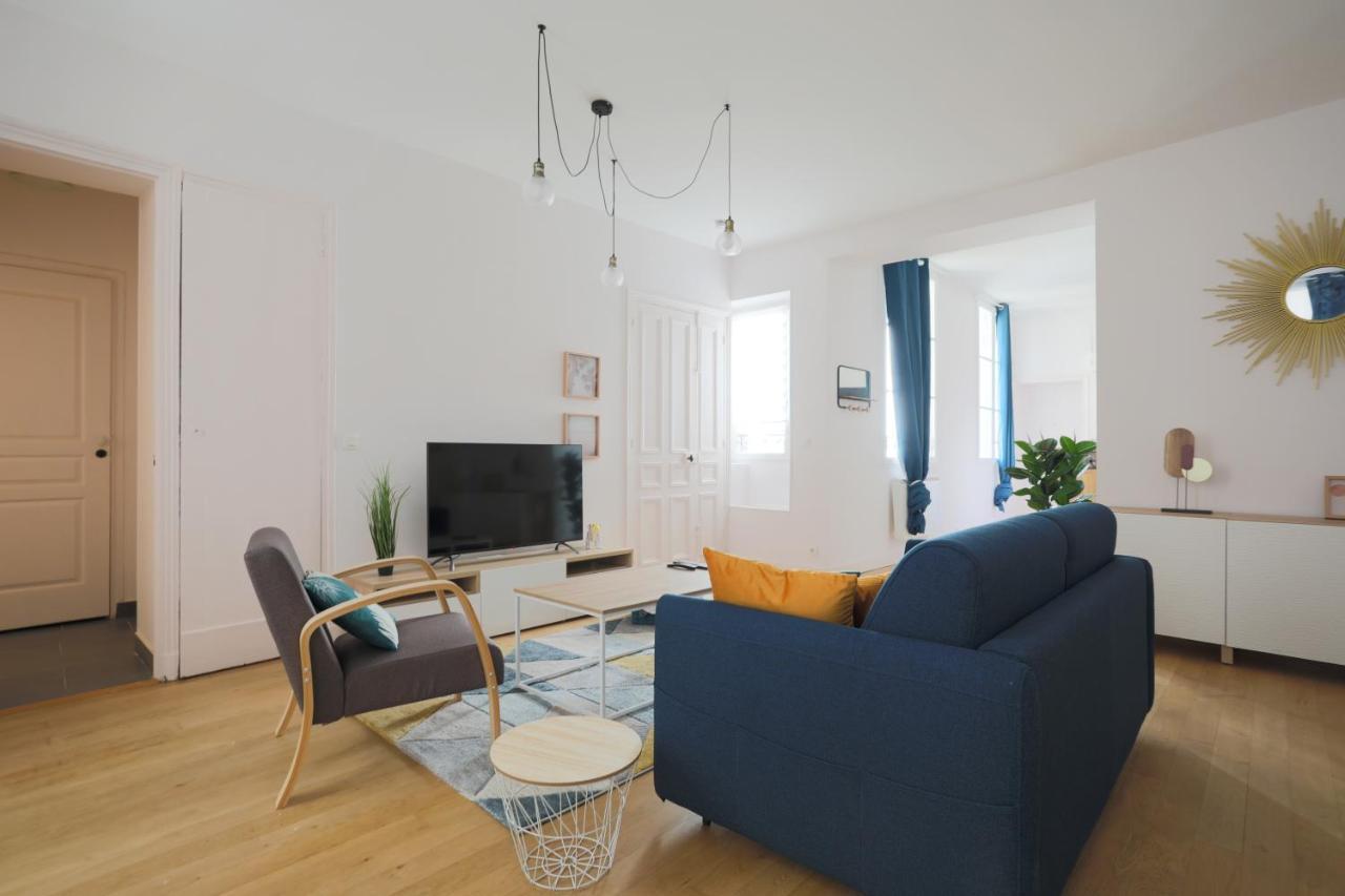 123Paris City Room photo
