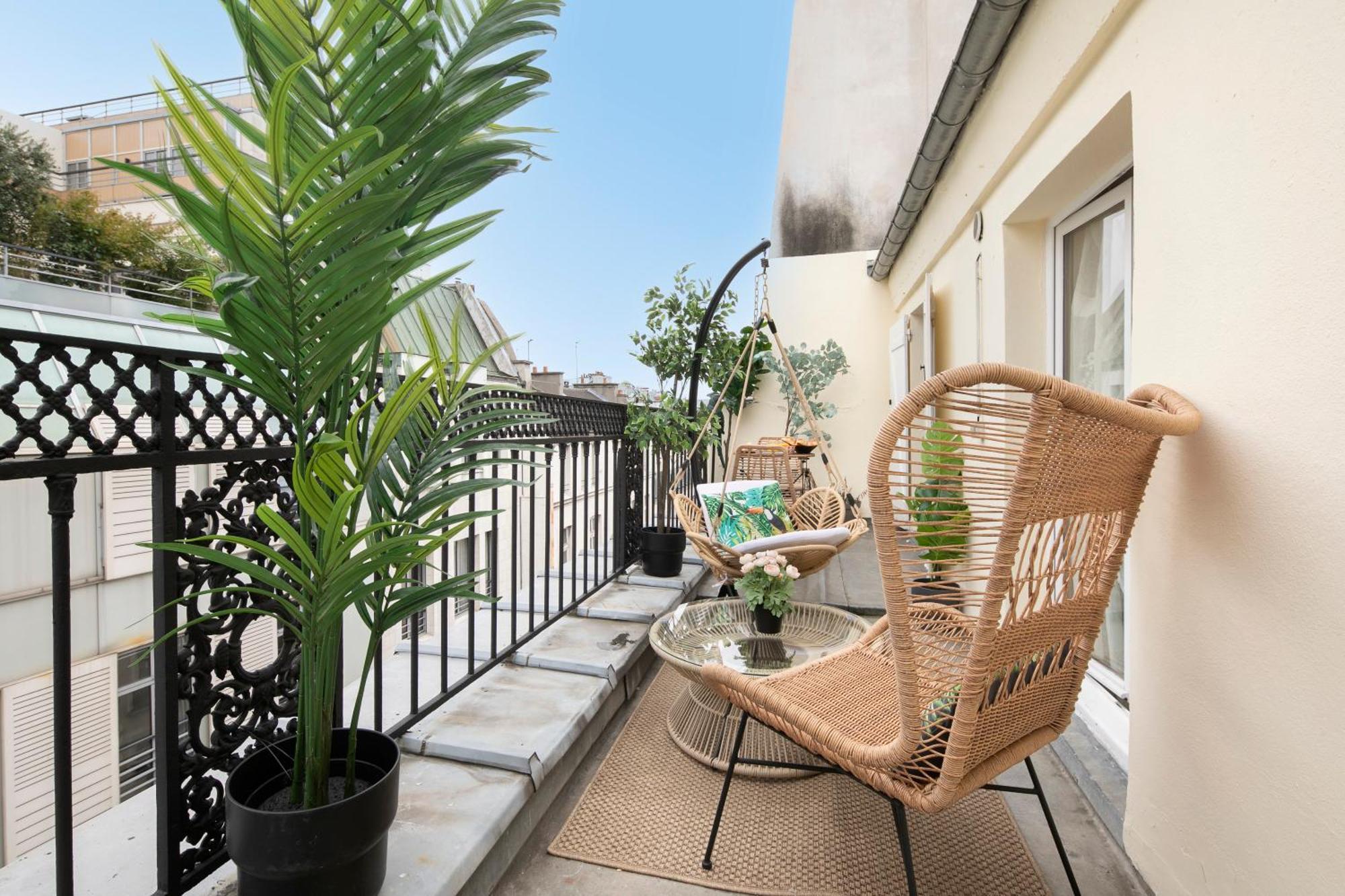 123Paris City Room photo