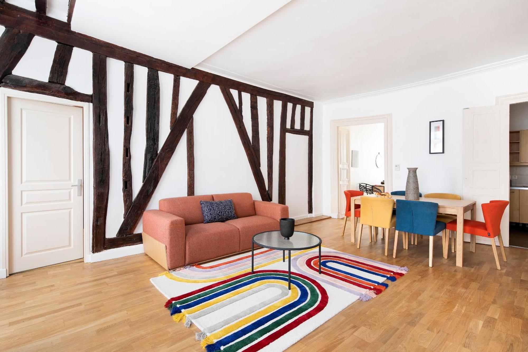 123Paris City Room photo